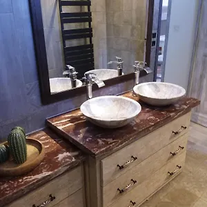 Pour 2 Personnes Avec Salle De Bain Privée , Tourves France