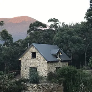 http://the-stone-cottage.top-hotels-hobart.com